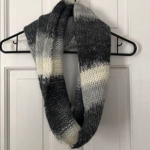 • EUC • Express Infinity Scarf